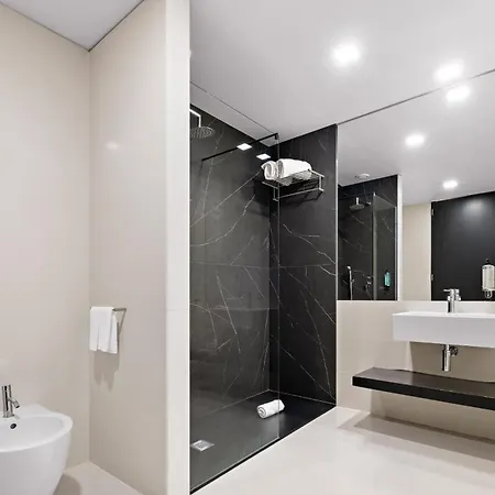 Axis Viana Business & Spa Hotel-2